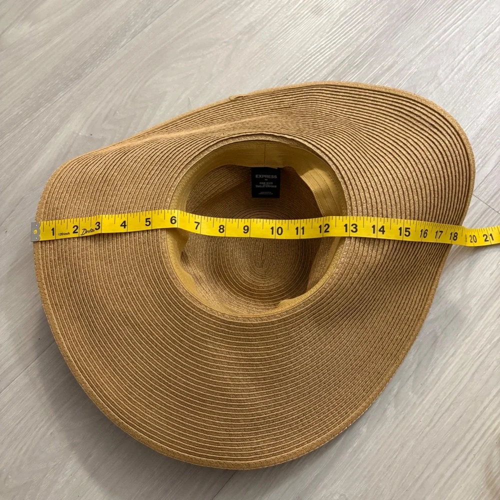 Express Hat Women Tan Oversized Floppy Straw Sun Hat Wide Brim Beach Vacation OS